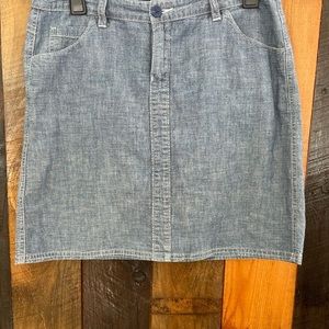 Tommy Bahama denim chambray skirt, size 4.